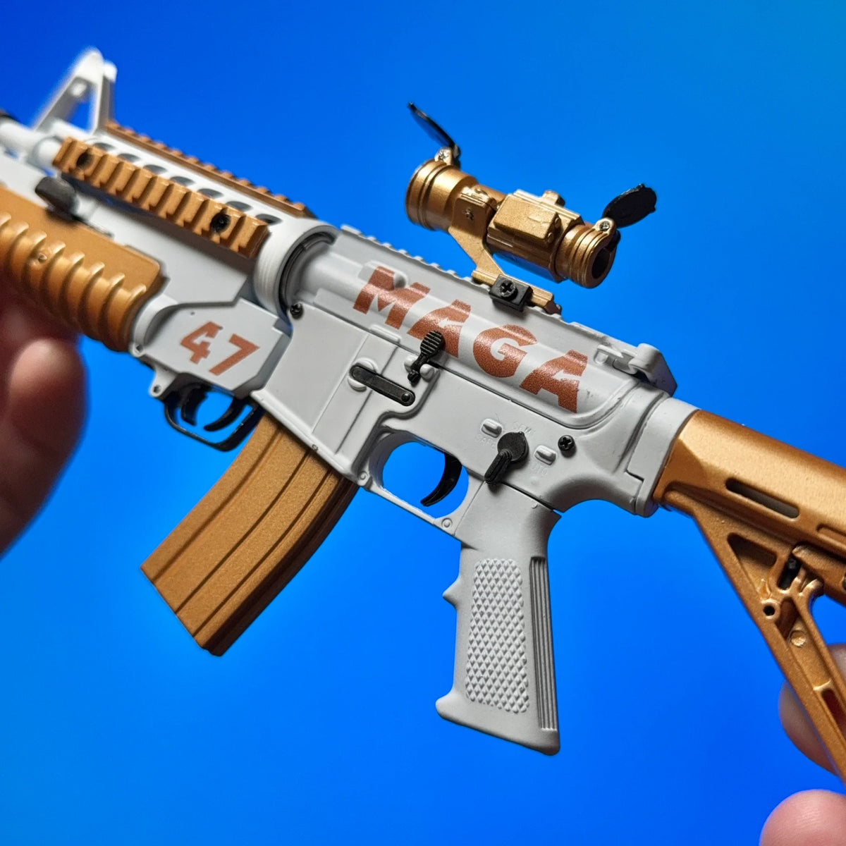 MAGA 2.0 model receiver and optic detail